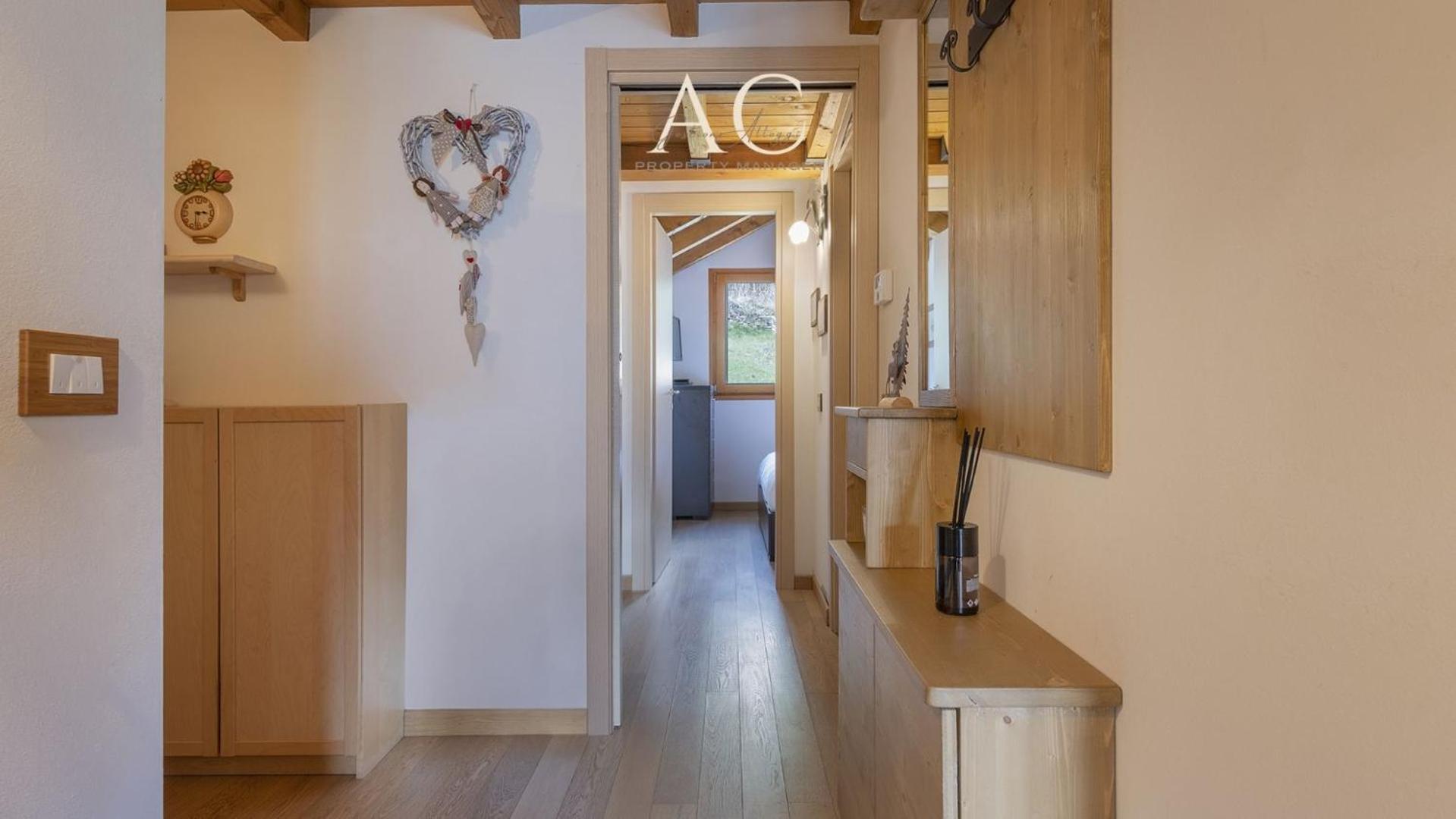 Sunshine Apartment Vione Bagian luar foto